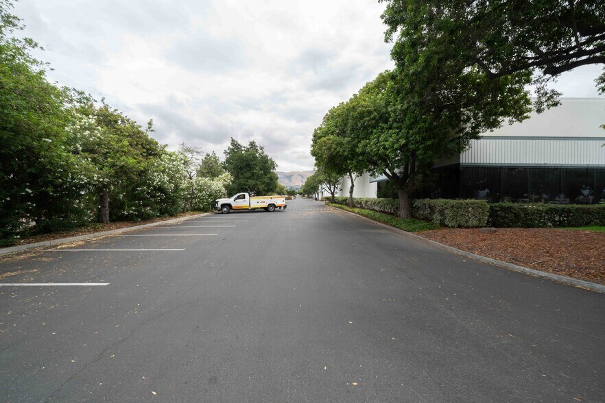 More Photos Of 44238 Fremont Blvd, Fremont Light Manufacturing For Lease