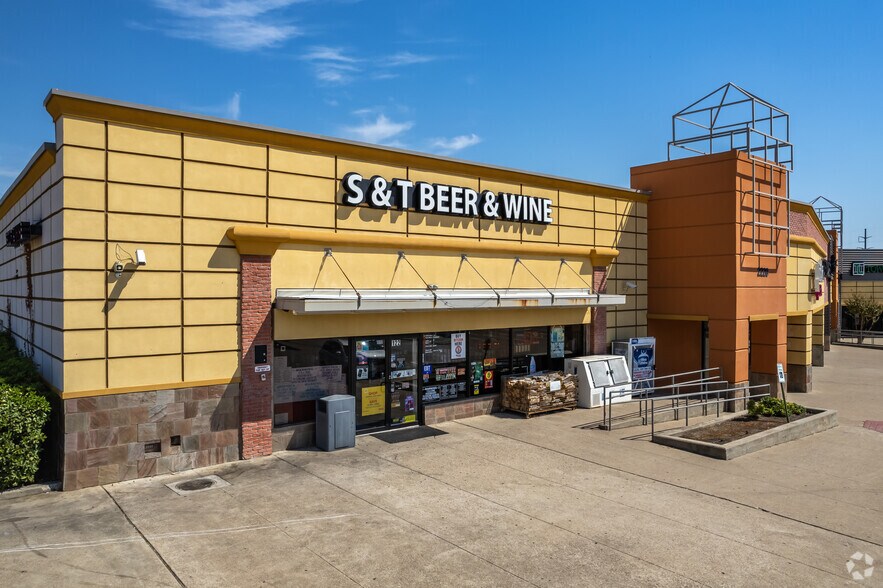 More Photos Of 2220 Marsh Ln, Carrollton Unknown For Lease