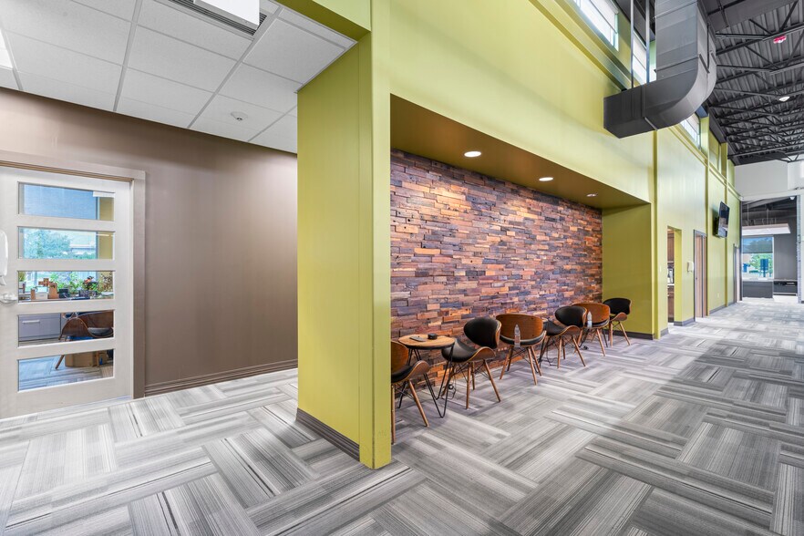 More Photos Of 9404 Margo Ln, Munster Office For Sale