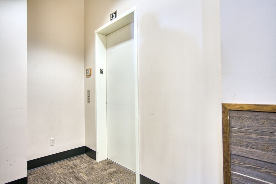 More Photos Of 1319 Spruce St, Boulder Office For Sale