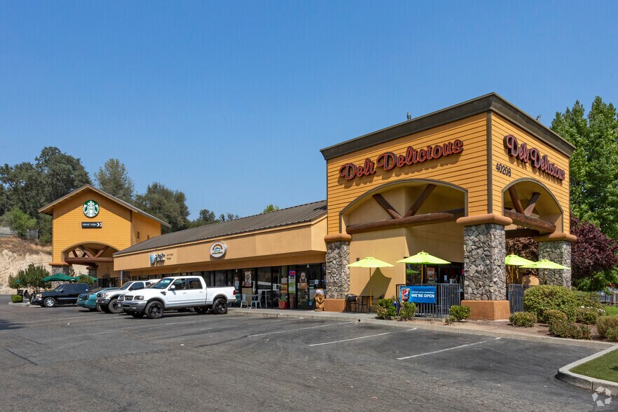 Primary Photo Of 40208 Highway 41, Oakhurst Freestanding For Lease