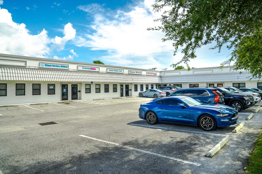 More Photos Of 1446 NW Boca Raton Blvd, Boca Raton Office For Lease