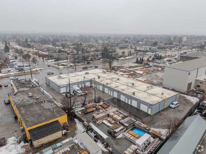 More Photos Of 221 Barton St, Stoney Creek Warehouse For Lease