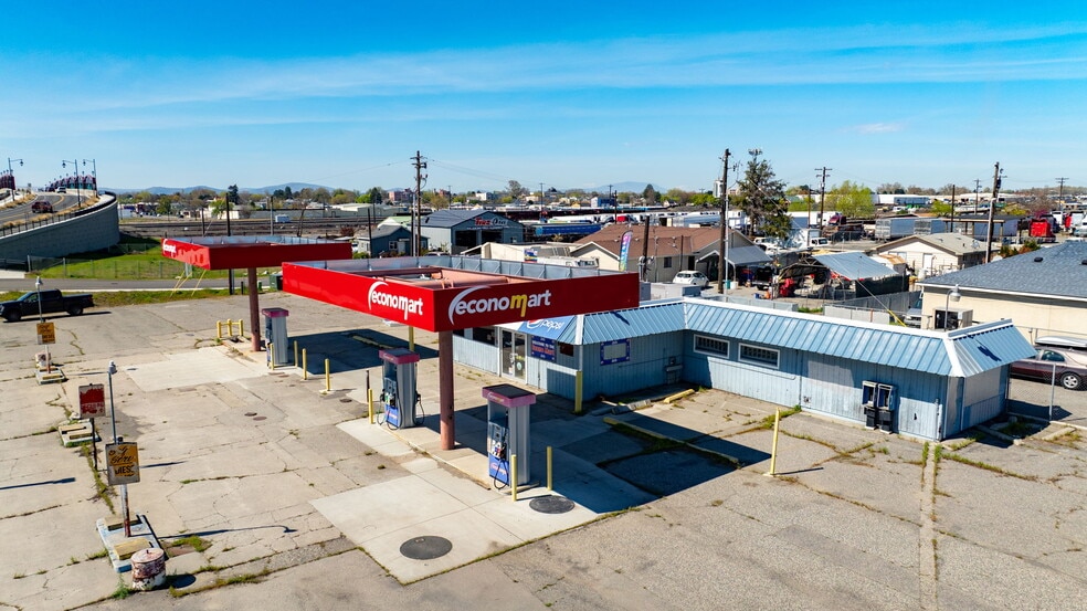 More Photos Of 1211 E Lewis St, Pasco Convenience Store For Sale
