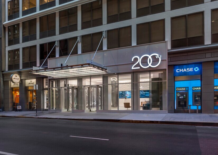 More Photos Of 200 W Jackson Blvd, Chicago Office For Lease