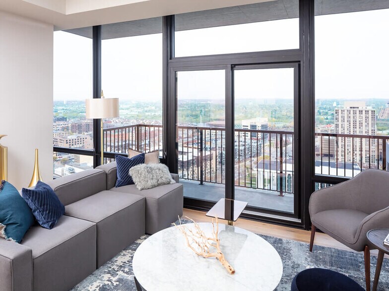 More Photos Of 365 Nicollet Mall, Minneapolis Apartments For Sale