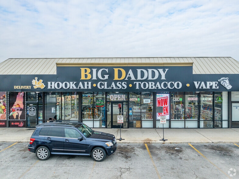 More Photos Of 8505-8537 S Harlem Ave, Burbank General Retail For Lease