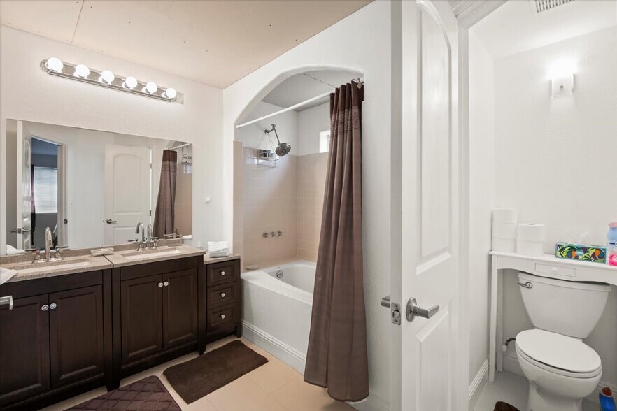 More Photos Of 25583 Spring Dr, Hayward Multifamily For Sale