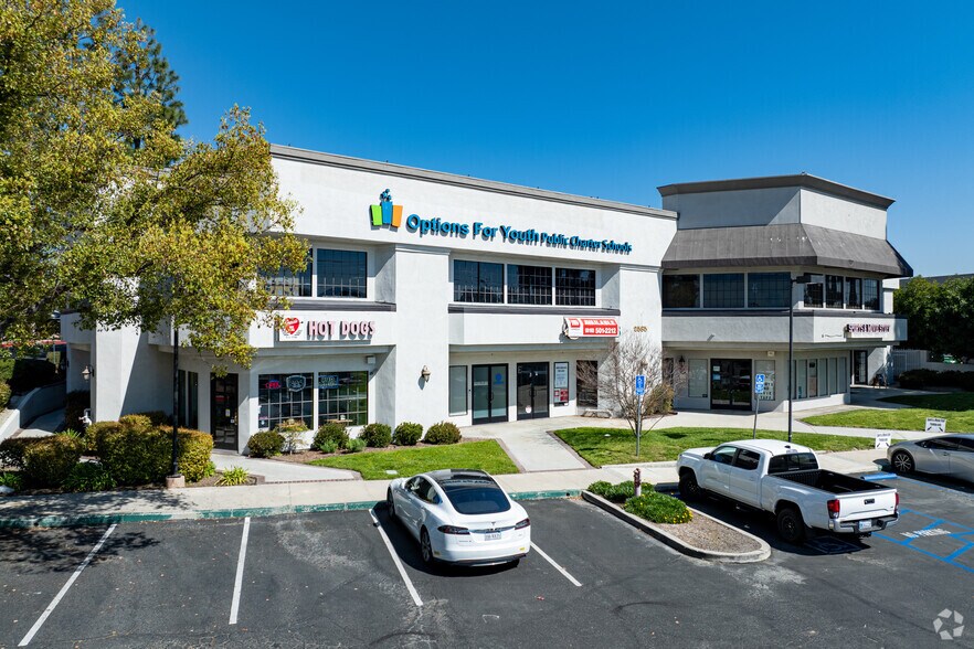 Primary Photo Of 2585 Cochran St, Simi Valley Unknown For Lease