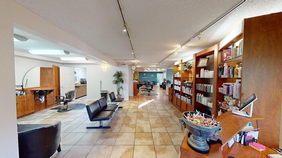 More Photos Of 191 Wyoming St, Lander Office For Sale