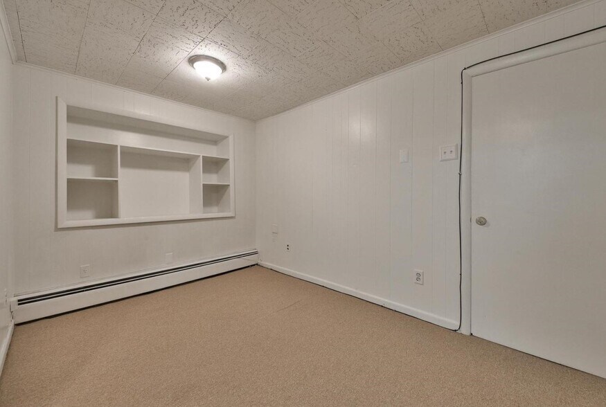 More Photos Of 808 Bethlehem Pike, Glenside Office For Sale