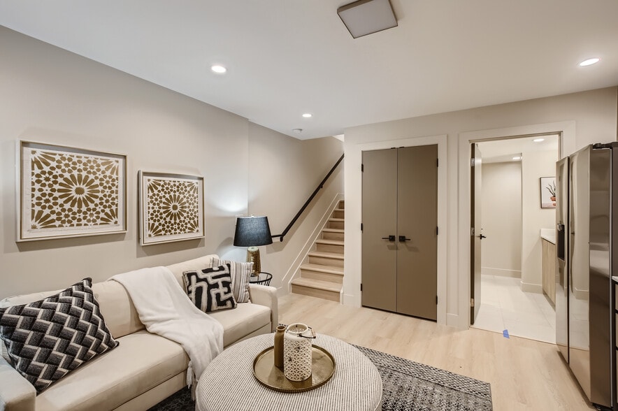 More Photos Of 2323 S High St, Denver Apartments For Sale