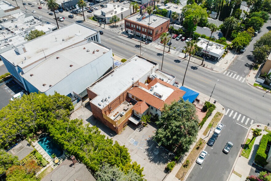 More Photos Of 7677 W Sunset Blvd, Los Angeles General Retail For Lease