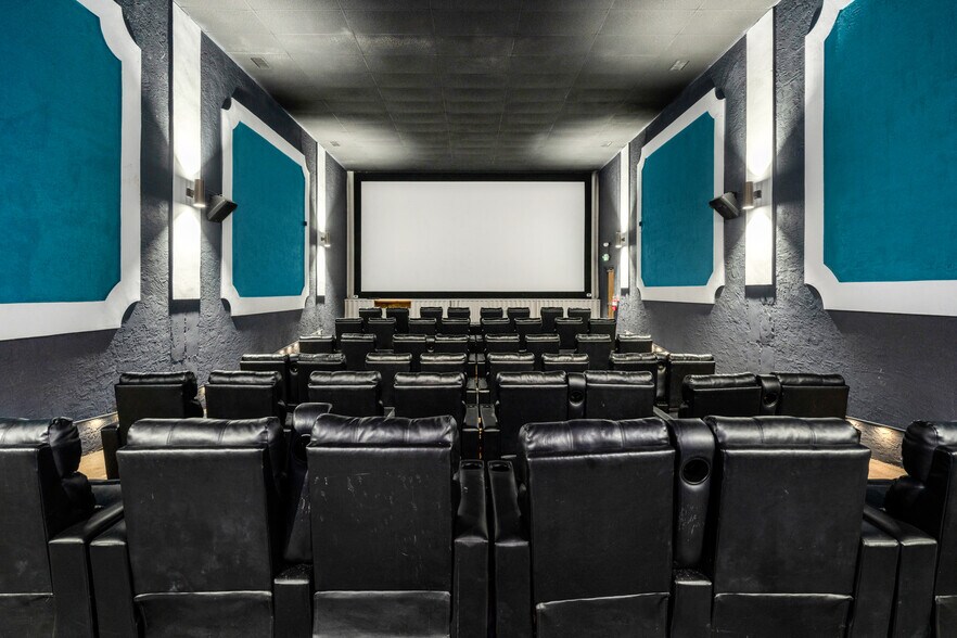 More Photos Of 3750 US Highway 27 N, Sebring General Retail For Lease