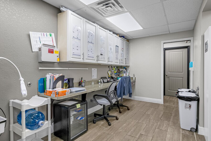 More Photos Of 2194 Highway A1A, Indian Harbour Beach Medical For Sale