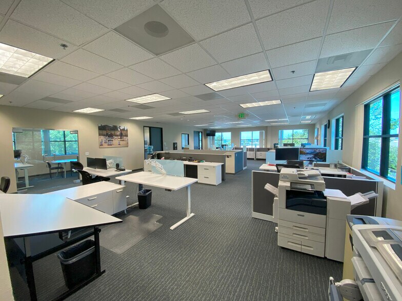 More Photos Of 14284 Danielson St, Poway Office For Lease