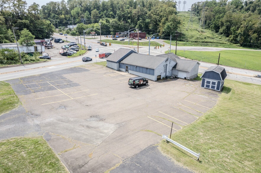 More Photos Of 1000 E Pittsburgh McKeesport Blvd, North Versailles General Retail For Sale