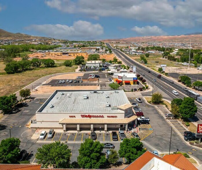 More Photos Of 1235 W State St, Hurricane Drugstore For Sale