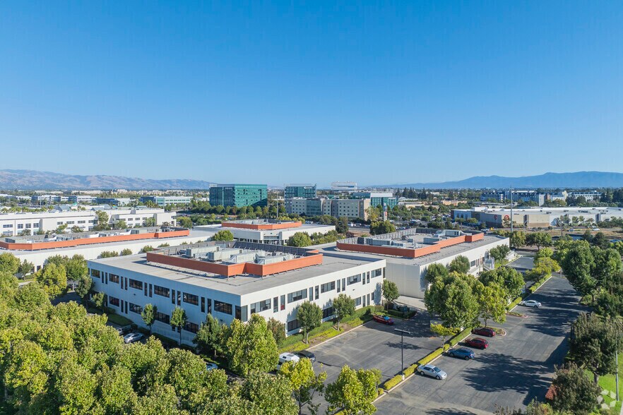More Photos Of 110 Baytech Dr, San Jose Research And Development For Sale