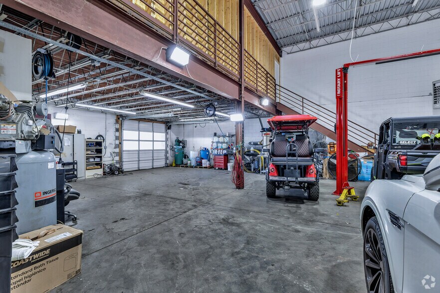 More Photos Of 245 Pennsylvania Ave, Virginia Beach Auto Repair For Lease