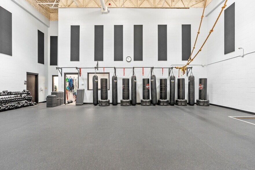 More Photos Of 2905 Lexington Ave S, Eagan Flex For Sale