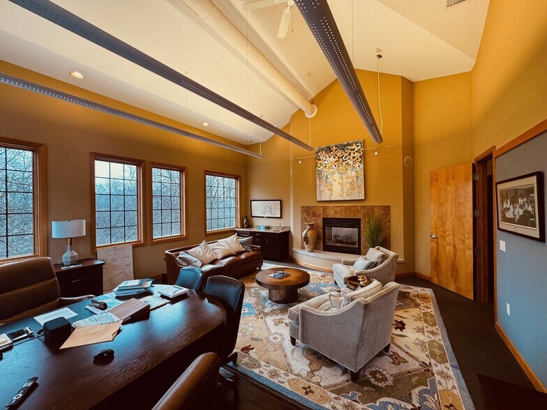 More Photos Of 600 Stonehenge Pky, Dublin Office For Sale