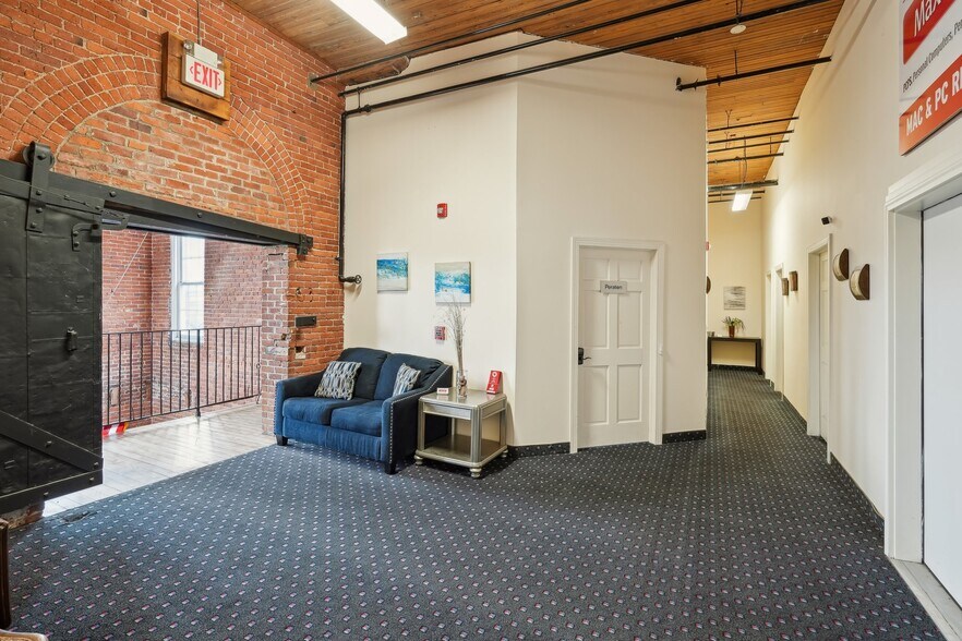 More Photos Of 175 N Main St, Wharton Office Residential For Sale