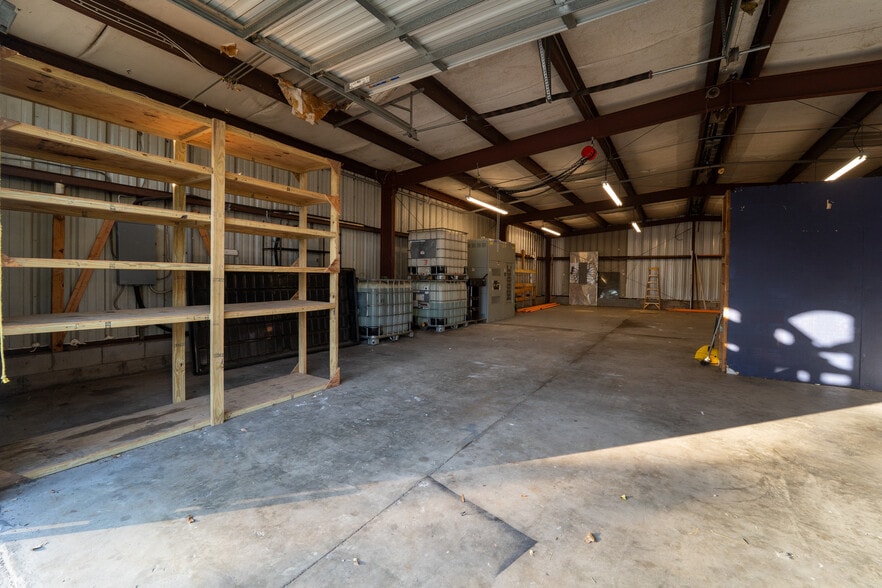 More Photos Of 78 Masters Dr, Saint Augustine Warehouse For Lease