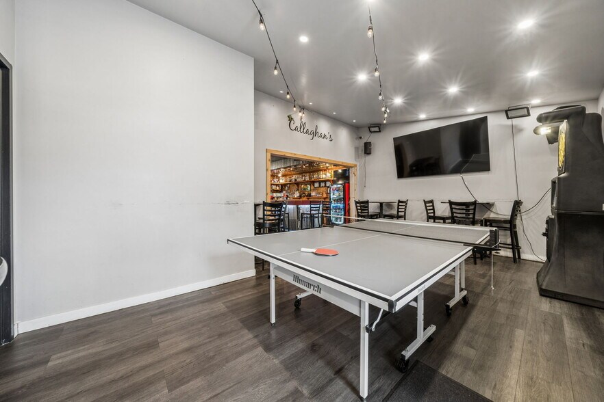 More Photos Of 534 S Main St, Greensburg Bar For Sale