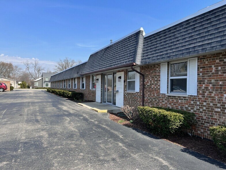 More Photos Of 416 E Roosevelt Rd, Wheaton Medical For Lease