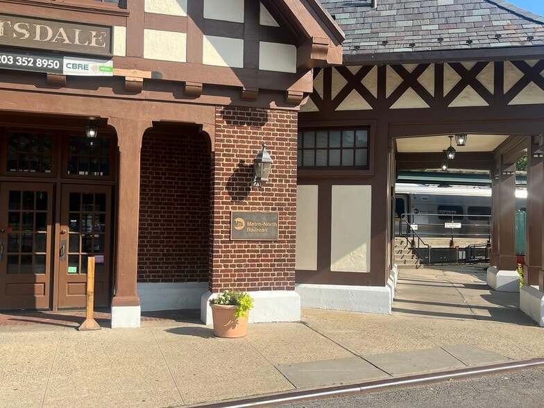 Primary Photo Of 1 Fenimore Ave, Hartsdale General Retail For Lease