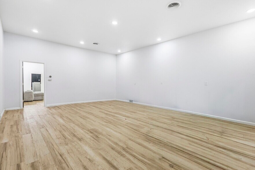 More Photos Of 19147 Joy Rd, Detroit Storefront For Sale