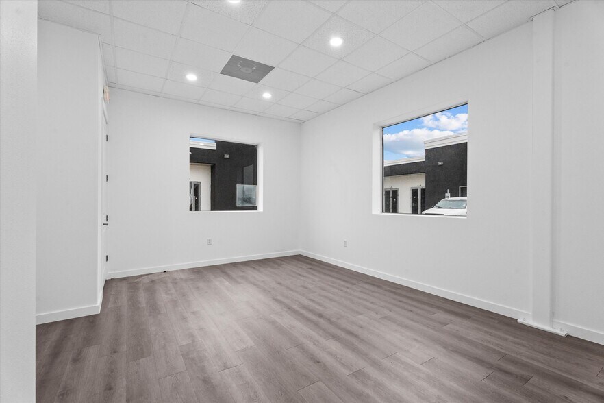 More Photos Of 26605 Cook Field Rd, Katy Light Distribution For Lease