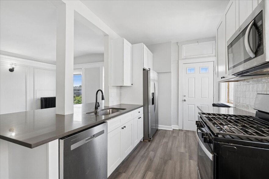 More Photos Of 4530 King Dr, Chicago Apartments For Sale