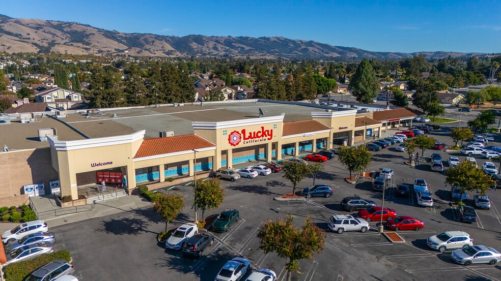 More Photos Of 3270 S White Rd, San Jose Supermarket For Sale