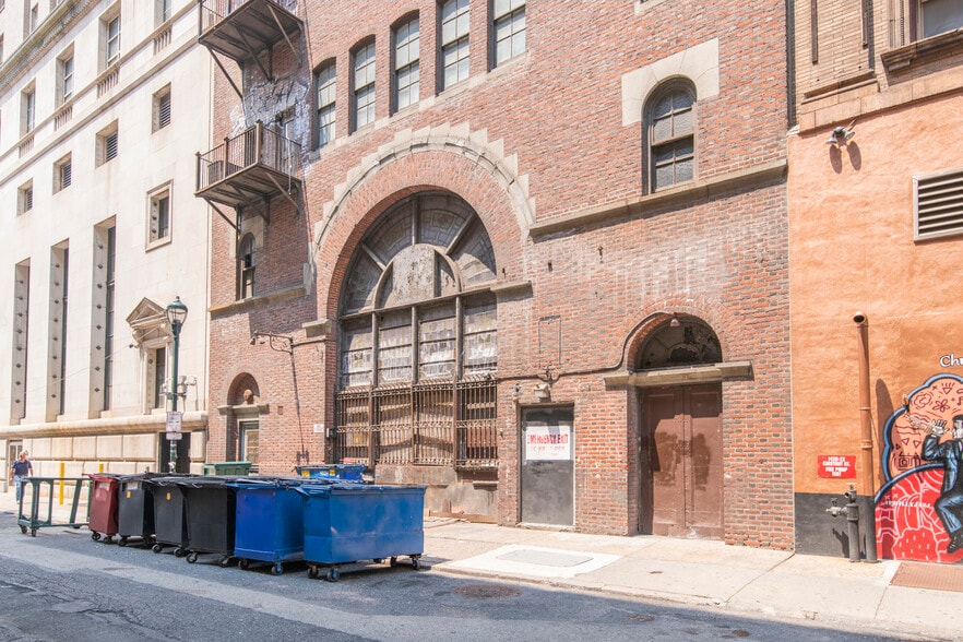 More Photos Of 1424-1426 Chestnut St, Philadelphia Office For Lease