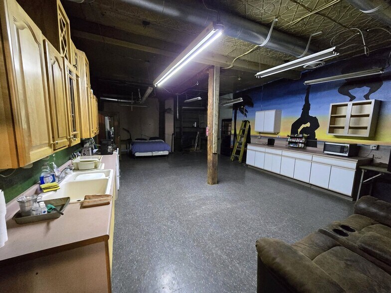 More Photos Of 547-549 E Mahoning St, Punxsutawney Storefront Retail Residential For Sale