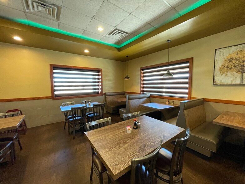 More Photos Of 730 W Spring Valley Rd, Richardson Restaurant For Sale