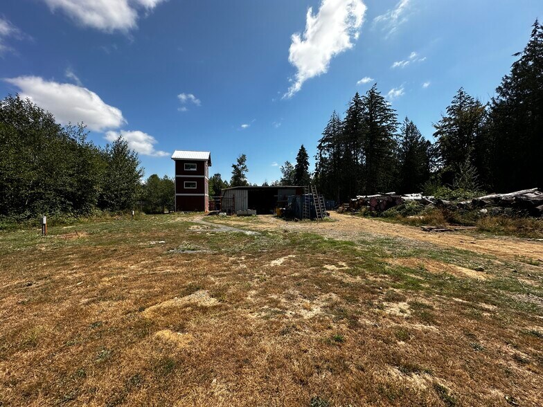 More Photos Of 749 Atlas Rd, Vader Land For Sale