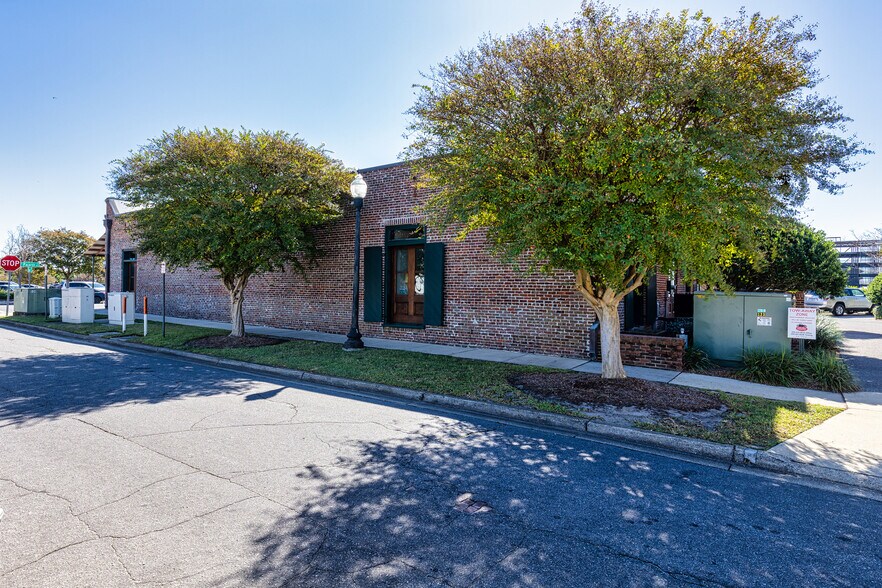More Photos Of 601 S Palafox St, Pensacola Medical For Lease