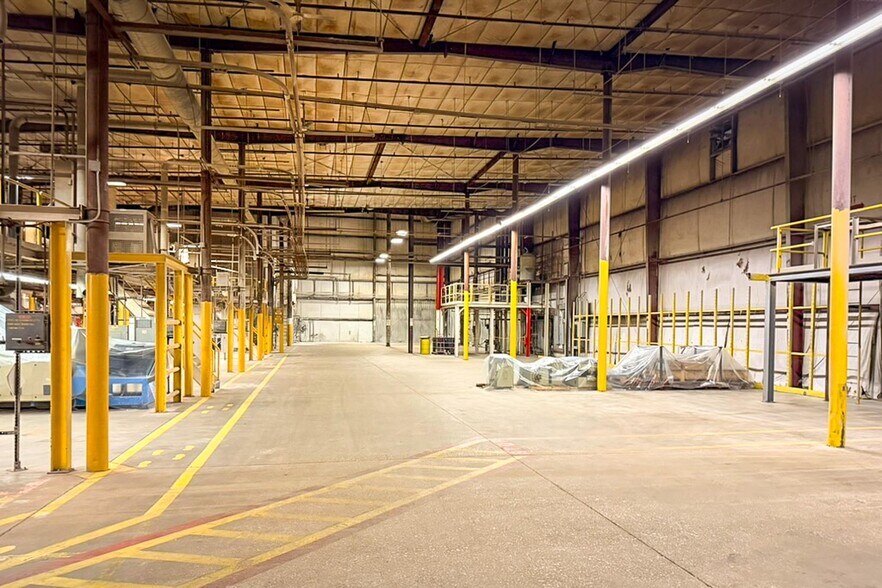 More Photos Of 1 Memorial Dr, Richford Manufacturing For Sale