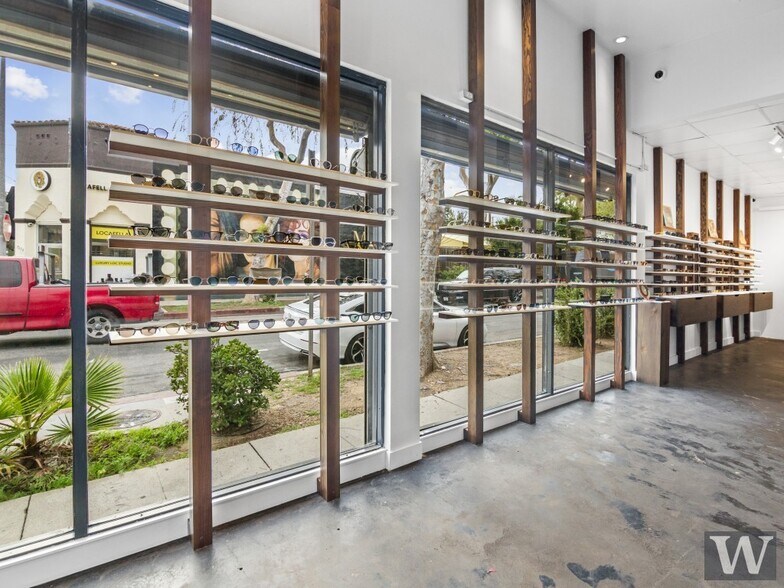 More Photos Of 7625-7629 Melrose Ave, Los Angeles Storefront For Lease