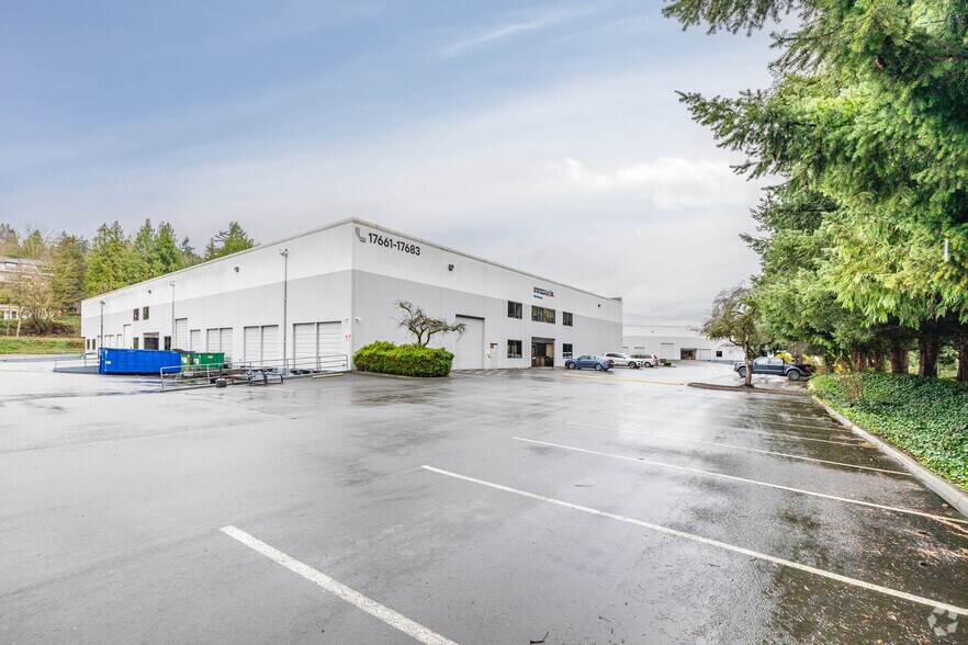 More Photos Of 17661-17683 128th Pl NE, Woodinville Warehouse For Lease