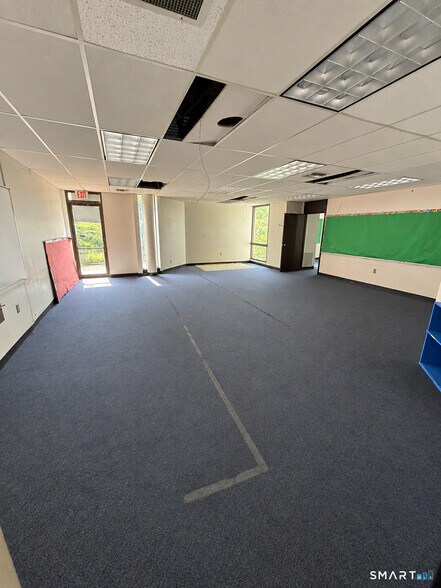More Photos Of 51 Gabb Rd, Bloomfield Schools For Sale