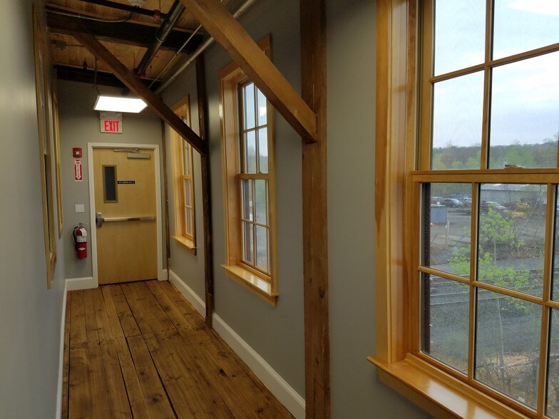 More Photos Of 60 Pleasant St, Ashland Flex For Lease