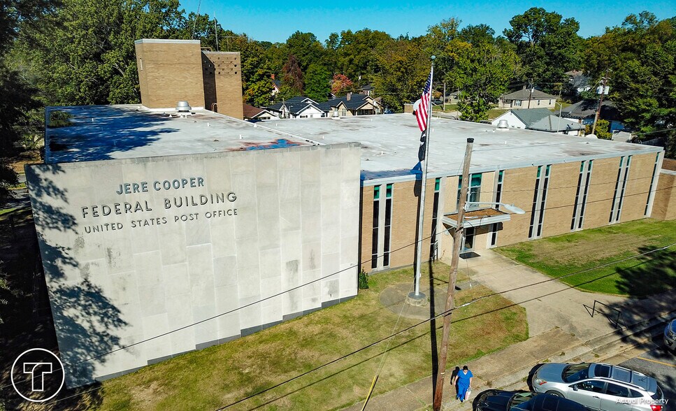 More Photos Of 309 N Church St, Dyersburg Office For Sale