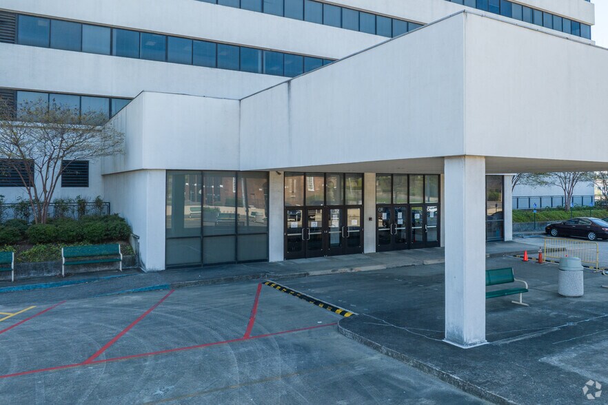 More Photos Of 2001 12th Ave N, Birmingham Office For Lease