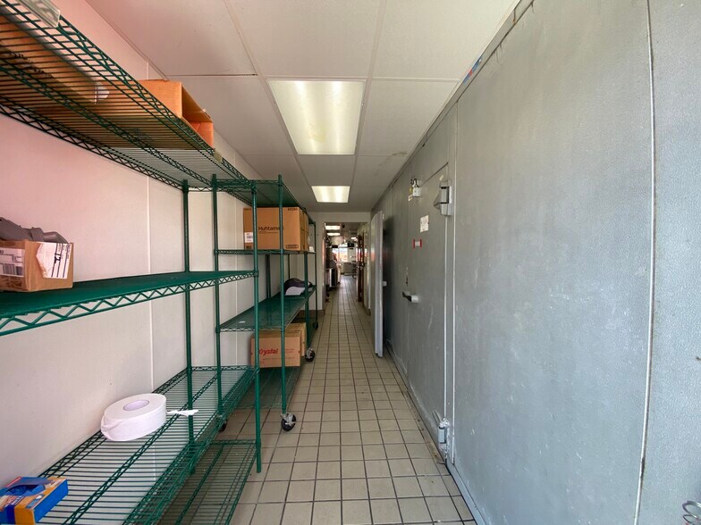 More Photos Of 3329 Rainbow Dr, Rainbow City Fast Food For Sale