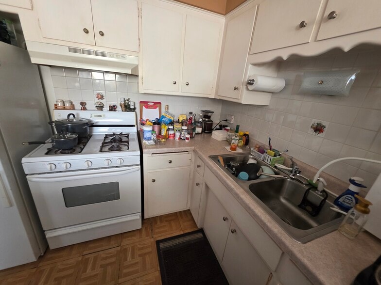 More Photos Of 6361 W Addison St, Chicago Apartments For Sale