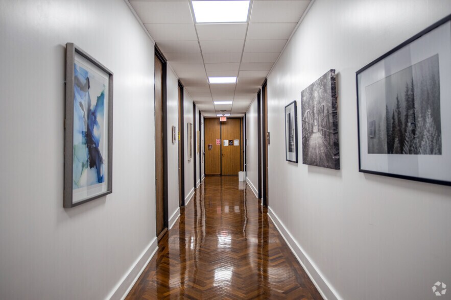 More Photos Of 1305 W 34th St, Austin Medical For Lease